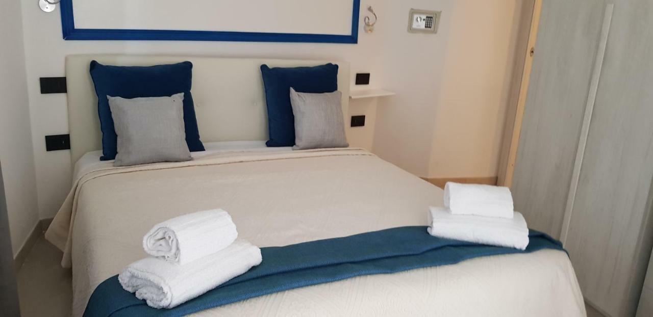 Hotel Albeldi' à Domus De Maria Extérieur photo