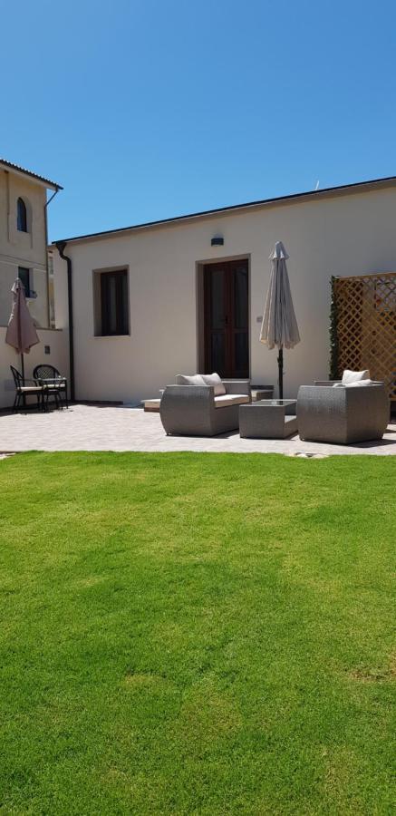 Hotel Albeldi' à Domus De Maria Extérieur photo